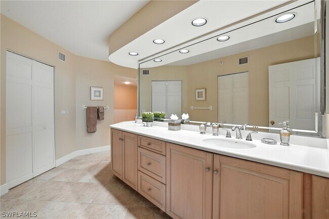 Building Photo - 20 Seagate Dr