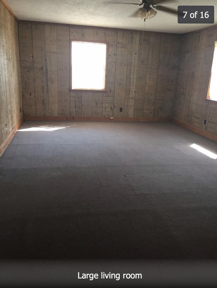 Living room - 135 W Menard Rd