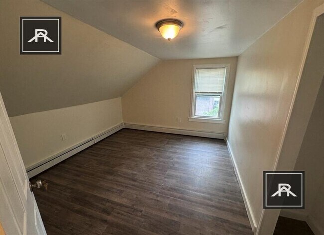 Building Photo - 4 bedroom in Allston MA 02134