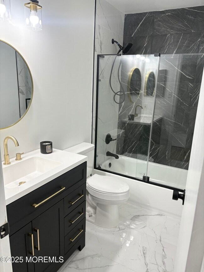 Building Photo - 944 Yellowbank Rd