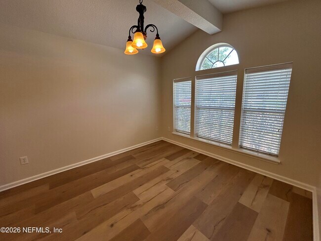 Building Photo - 13916 Fish Eagle Dr E