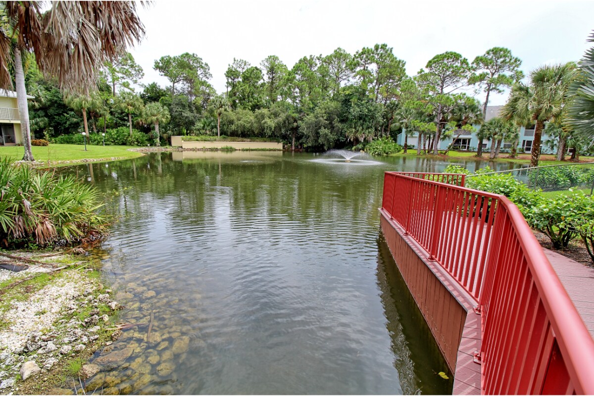 Building Photo - 28160 Pine Haven Way