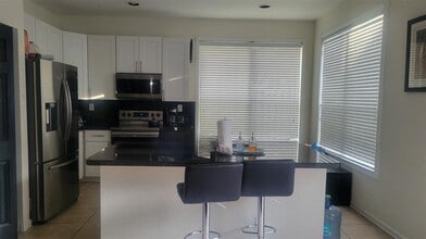 Building Photo - 4349 Lake Tahoe Cir