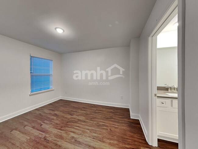 Building Photo - 4846 Pebble Bridge Wy