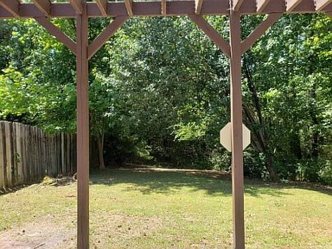 Building Photo - 2405 Leeward Ct