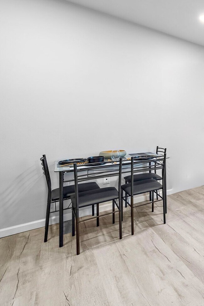 Building Photo - Oceanfront Lofts