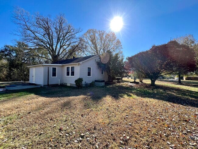 Building Photo - 9532 Harwood Ln