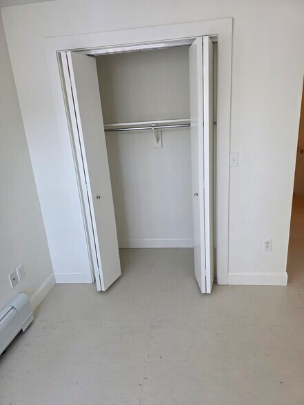 Building Photo - 11 Academy St