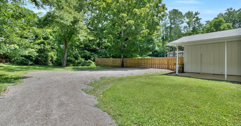 Building Photo - 618 Harpeth Bend Dr
