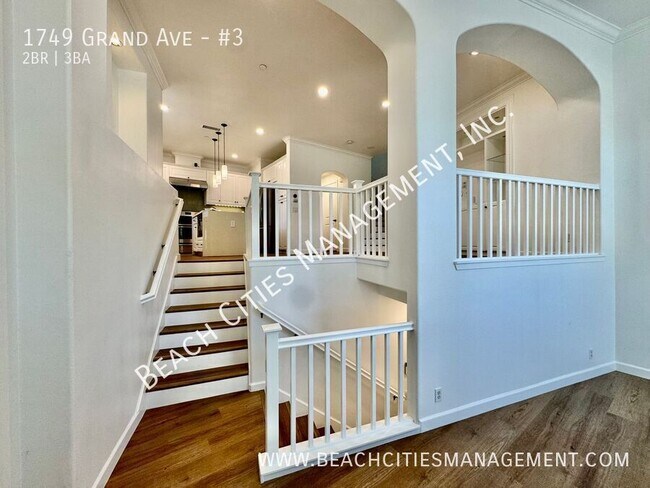 Building Photo - 1749 Grand Ave