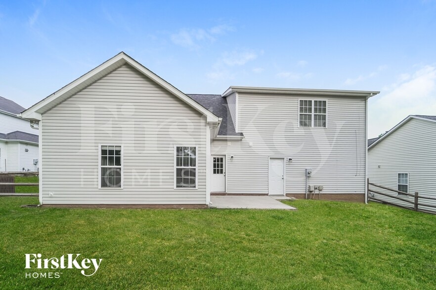 Building Photo - 5725 Coopers Ridge Ln