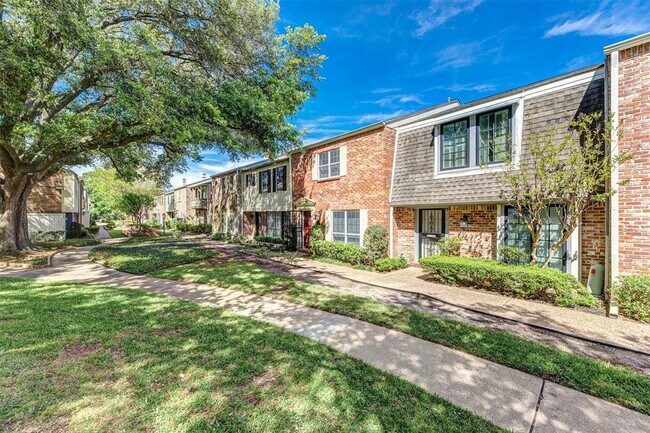 Building Photo - 6307 Del Monte Dr