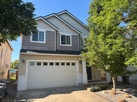 Building Photo - Beautiful 4 Bedroom 2.5 Bath Single Family...