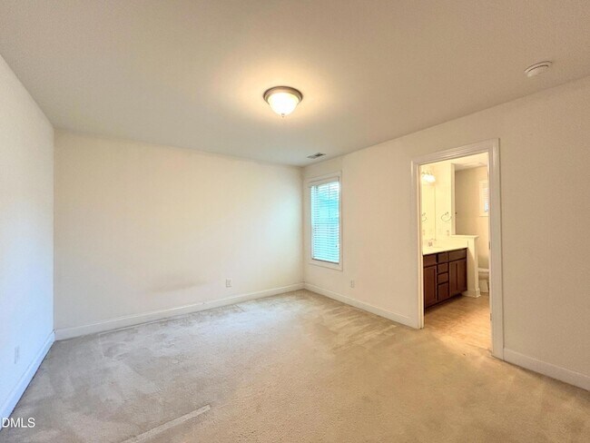 Building Photo - 735 Lampwick Ln