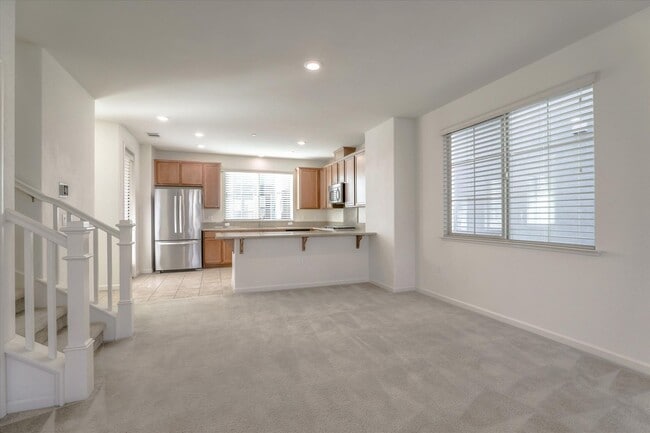 Building Photo - MODERN LUXURY IN SCENIC COMMUNICATIONS HILL LIGHT-FILLED INTERIORS WITH GREENBELT VIEWS