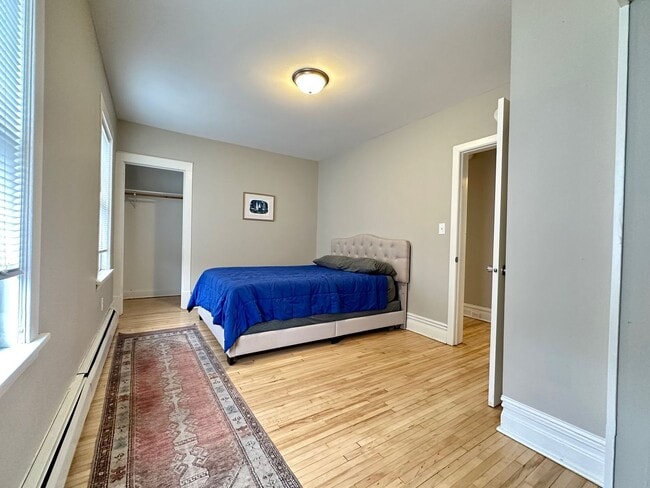 Building Photo - Available June 1st - Beautifully Renovated 4 Bed 1 Bath w/ Garage