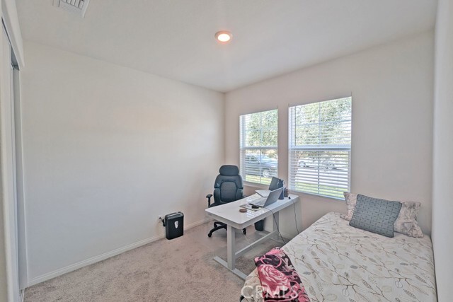 Building Photo - 3338 S Myrtle Dr