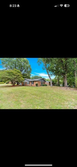 Building Photo - 5600 Burleson Dr