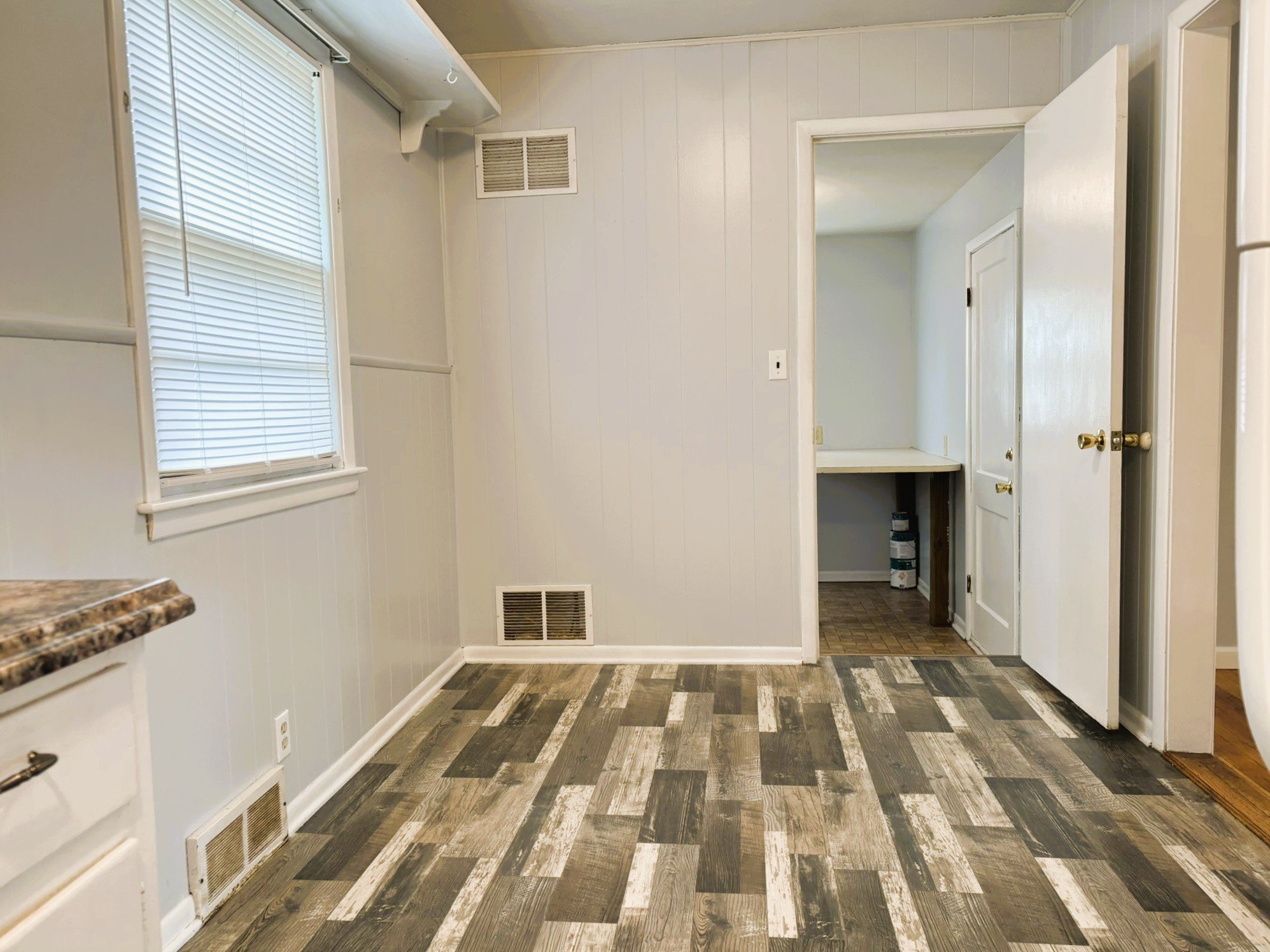 Building Photo - 3425 S Handley St