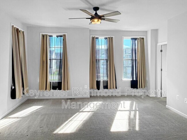 Building Photo - 719 McCormick Farm Dr