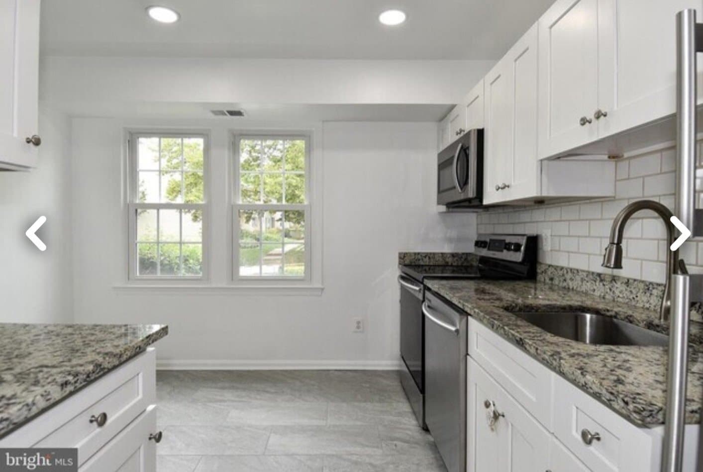 Building Photo - 6429 Fenestra Ct