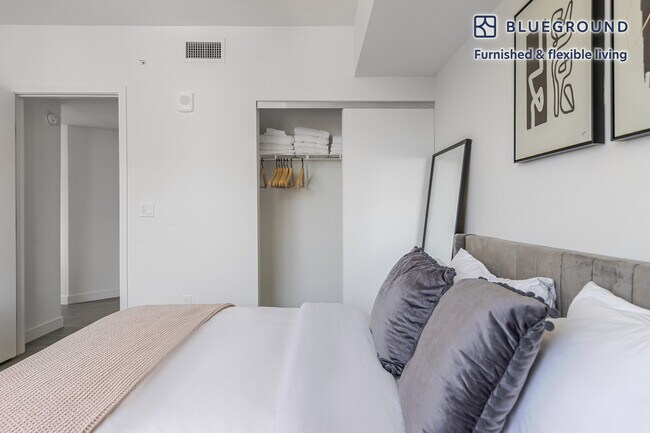 Building Photo - 21 NE 22nd St