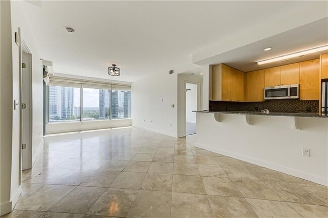 Building Photo - 3338 Peachtree Rd