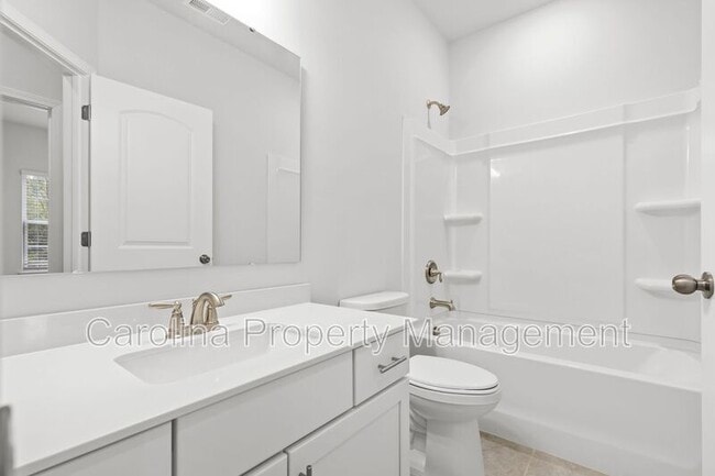 Building Photo - 10138 Hemingway Pl