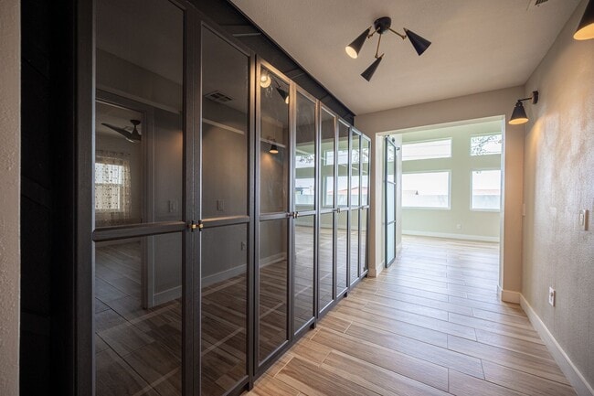 Building Photo - European-inspired Mid-Century Henderson Home!