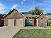 Building Photo - 219 Dartmouth Dr