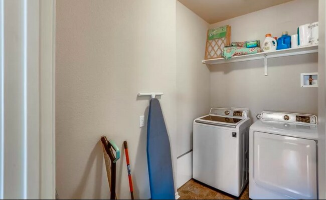 Building Photo - 15110 Walcott Dr