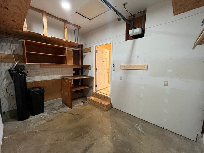 Building Photo - 7339 Hunters Land