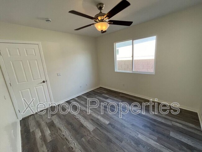 Building Photo - 422 Rosa Parks Rd