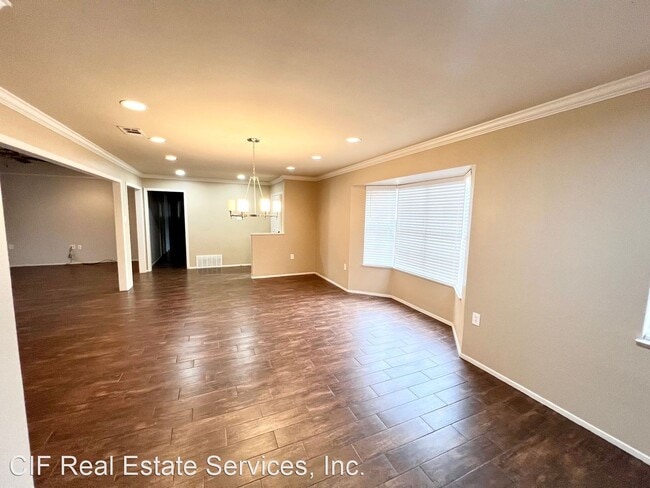 Building Photo - 3 br, 2 bath House - 3407 Oakridge Ln.