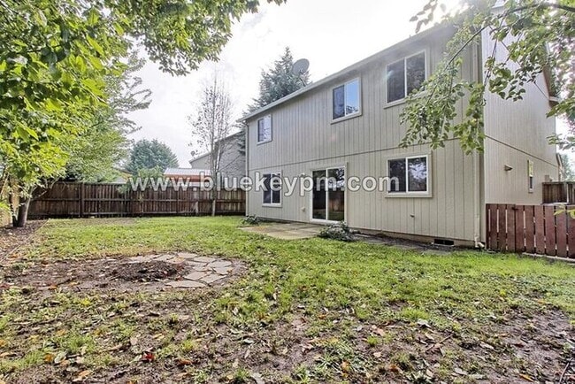 Building Photo - 3 Bed, 2.5 Bath Home with Large Bonus Room/4th Bedroom in Orchards by Prairie High School