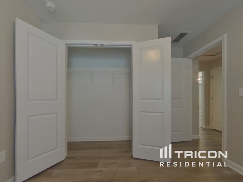 Building Photo - 365 McGiboney Ln