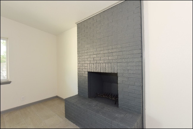 Building Photo - 10169 Dunbarton Dr