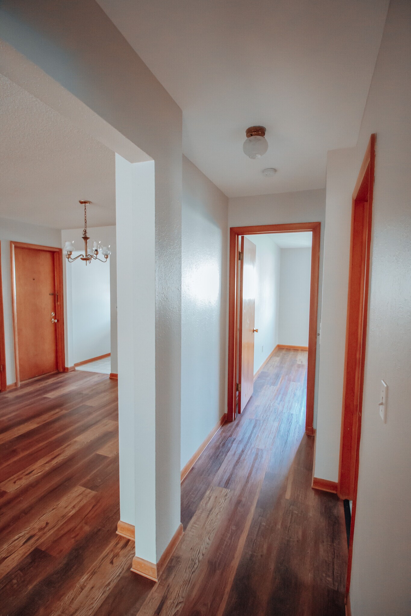 Building Photo - 3012 Carskaddon Ave