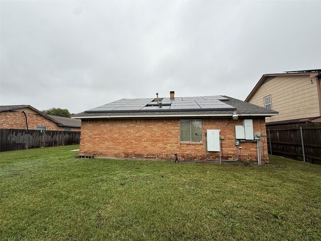 Building Photo - 11315 Paramount Ln