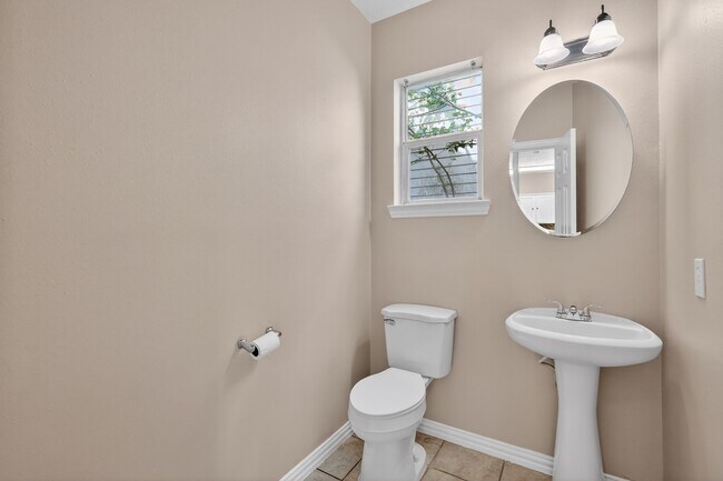 Building Photo - 3215 Sapphire Star Dr