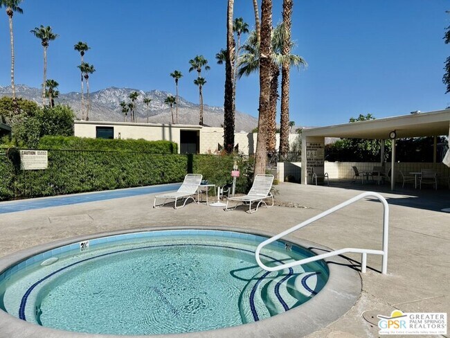 Building Photo - 197 Desert Lakes Dr