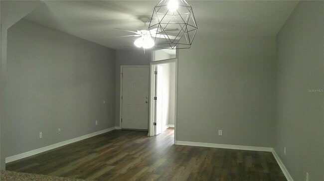 Building Photo - 5718 Fishhawk Ridge Dr