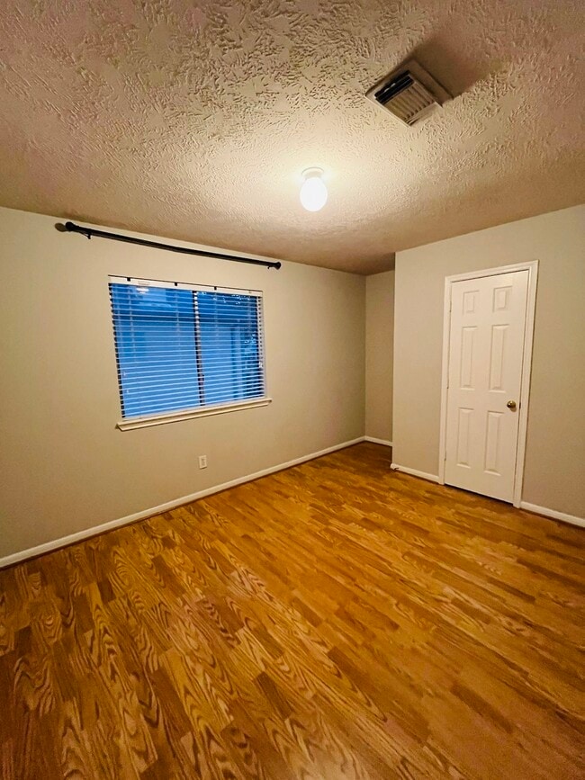 Building Photo - 23134 N Waterlake Dr