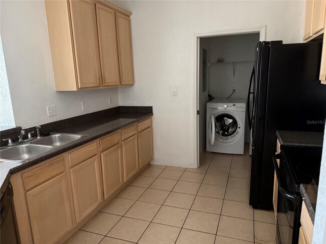 Building Photo - 3311 Whitestone Cir