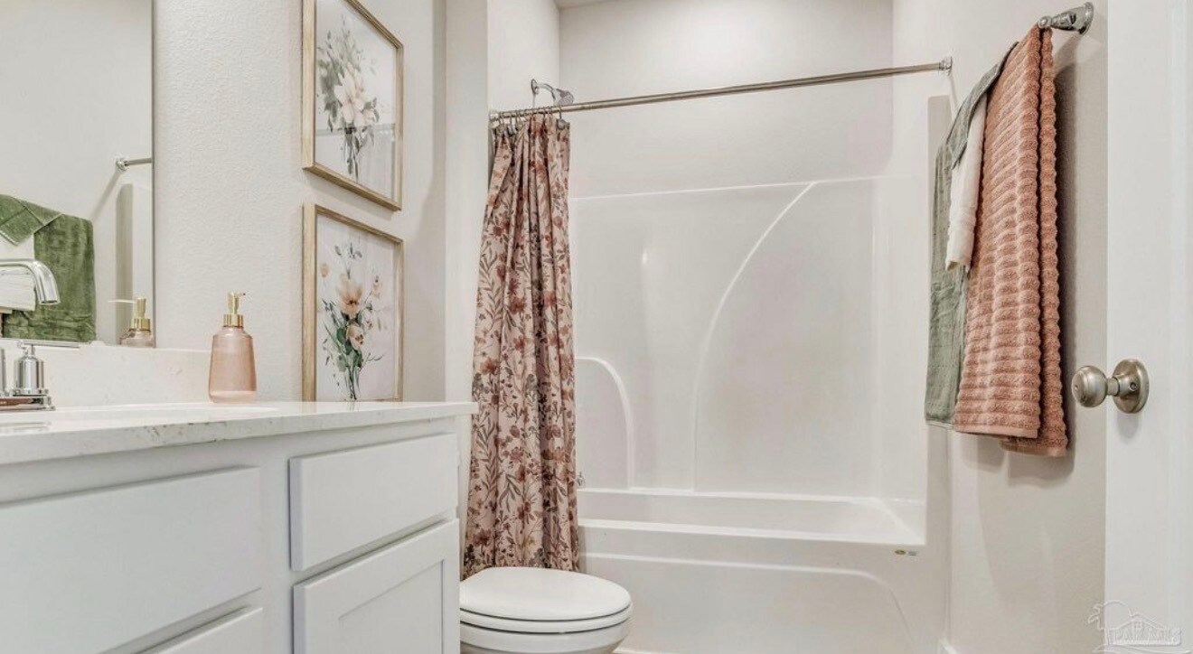 Building Photo - 5832 Sargassum Ln