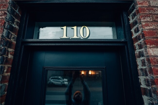 Building Photo - 110 Hotel St