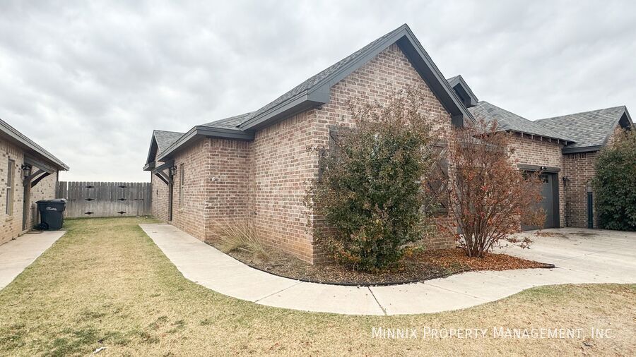 Building Photo - 2009 102nd St