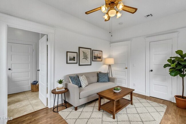 Building Photo - 1492 W 28th St