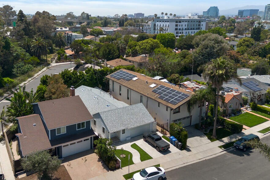 Building Photo - 2653 Tilden Ave