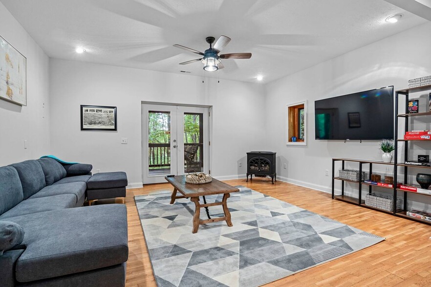 Building Photo - 154 Laurel Haven Rd